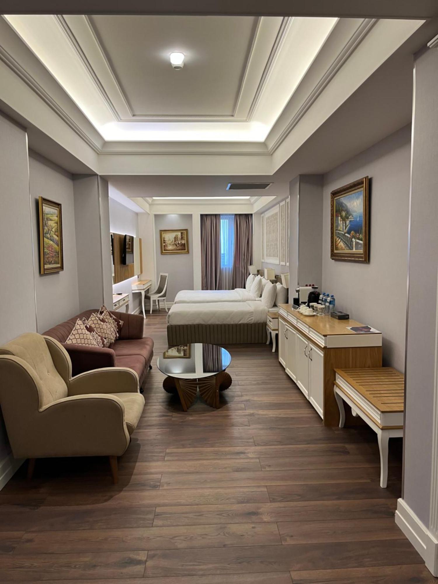 Theatrum Hotel Baku Eksteriør billede